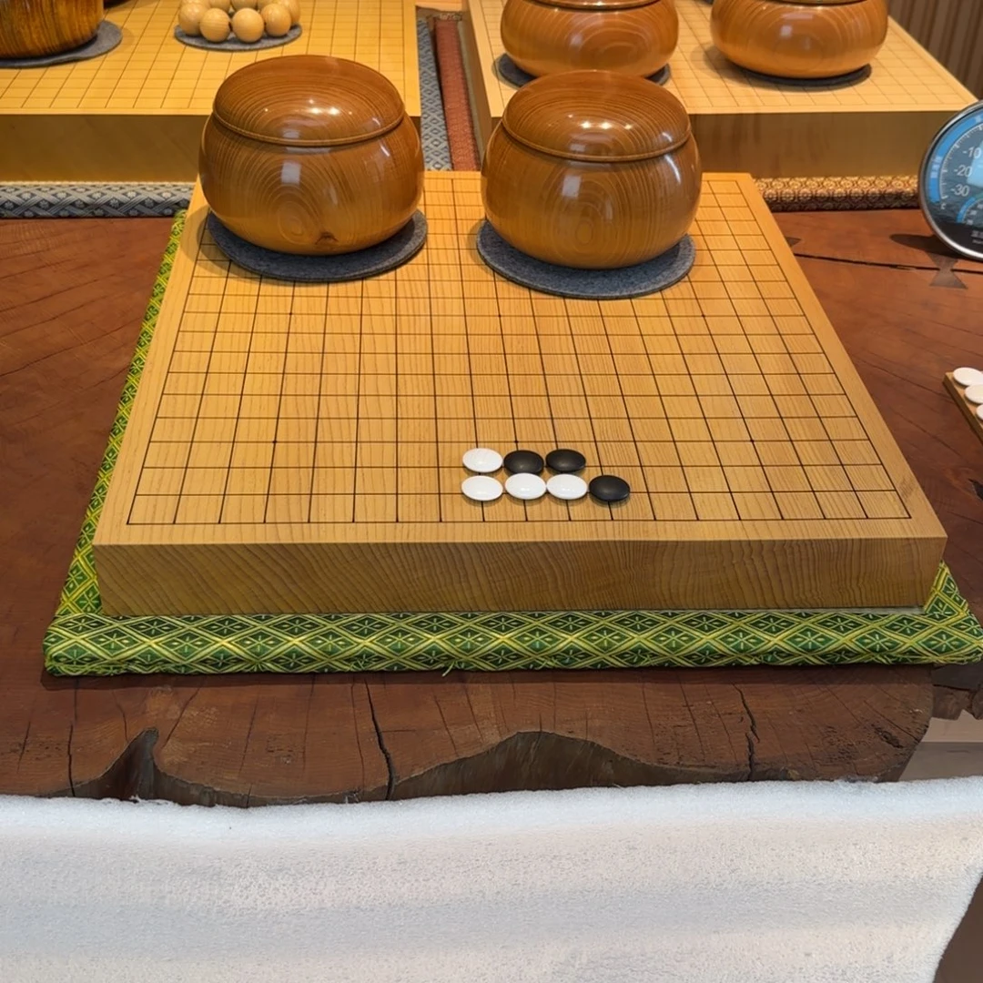 带磁性新榧1.5寸独木盘榉木罐28号实用印