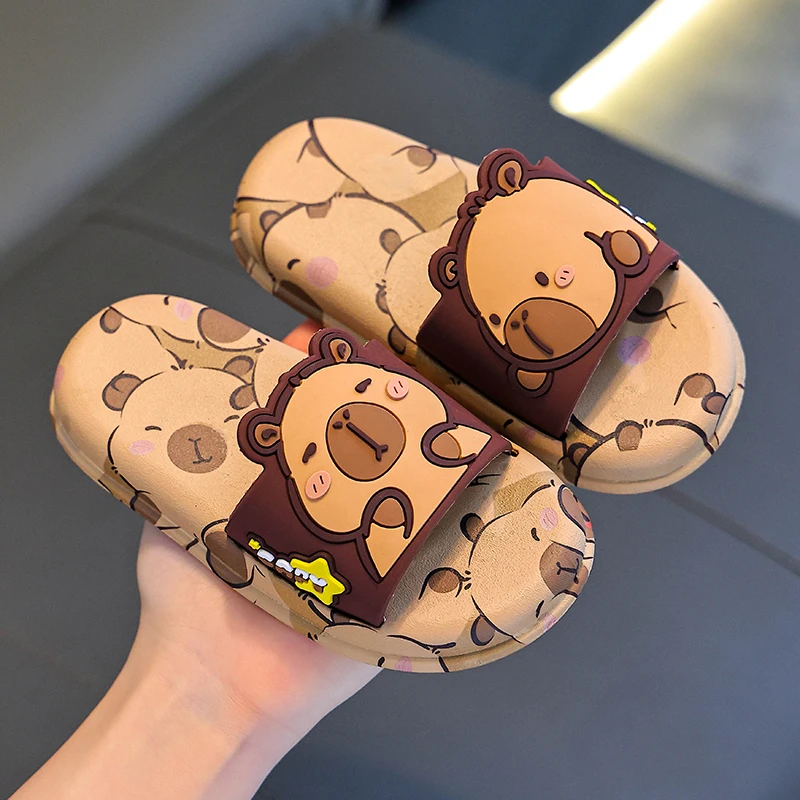 卡皮巴拉儿童凉拖鞋夏男女童防滑软底浴室洗澡可爱亲子外穿沙滩拖