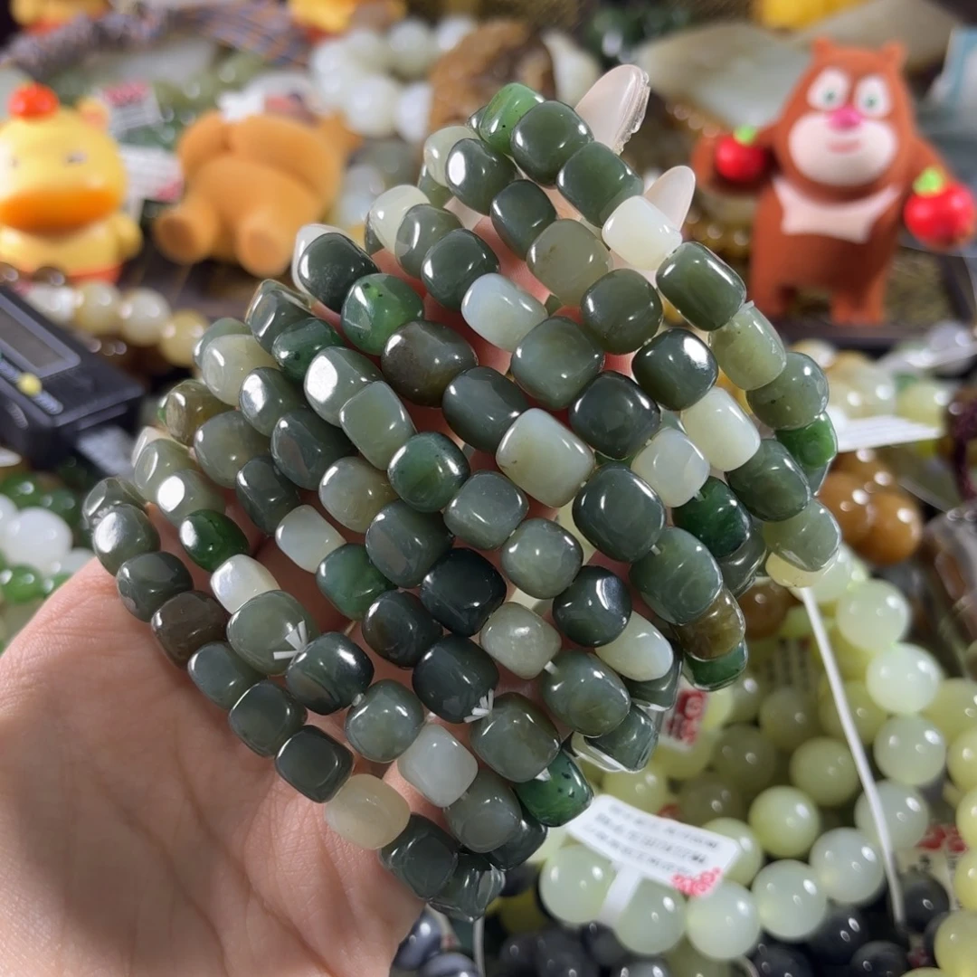 和田玉未镶嵌手链随机发一