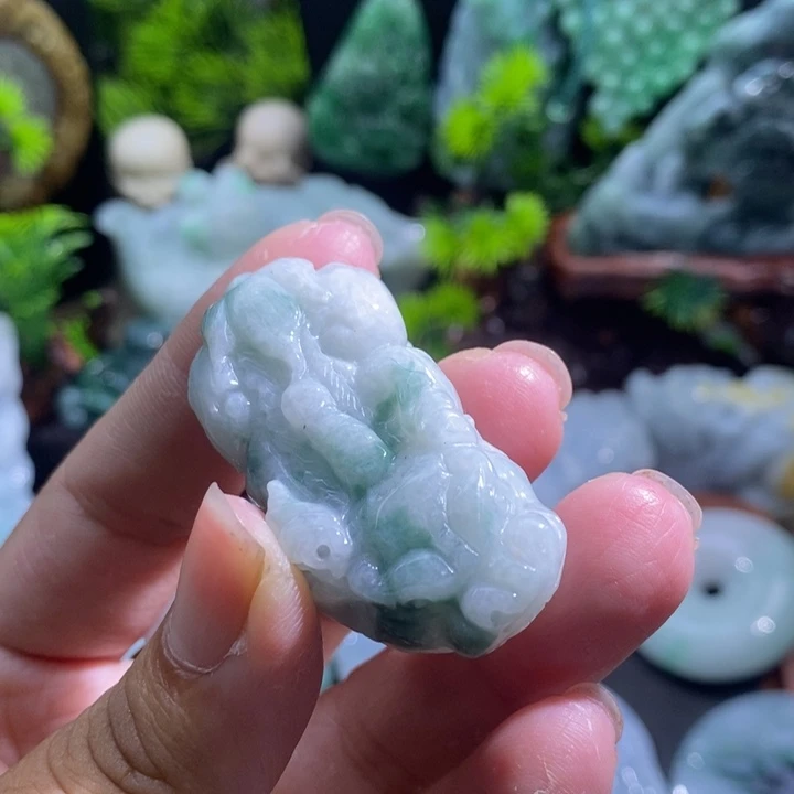 【闪购商品】颈饰未镶嵌翡翠貔貅