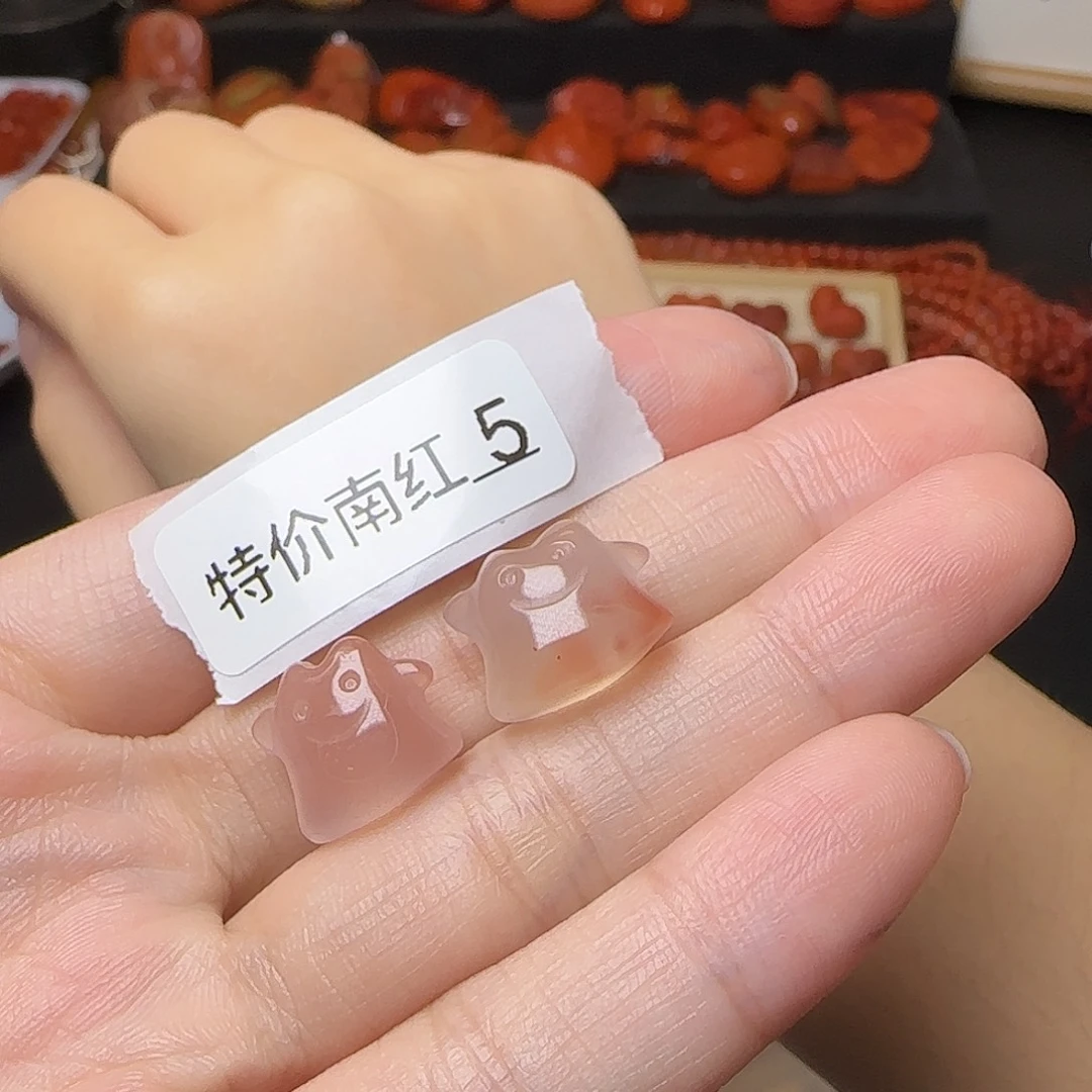 南红玛瑙未镶嵌颈饰