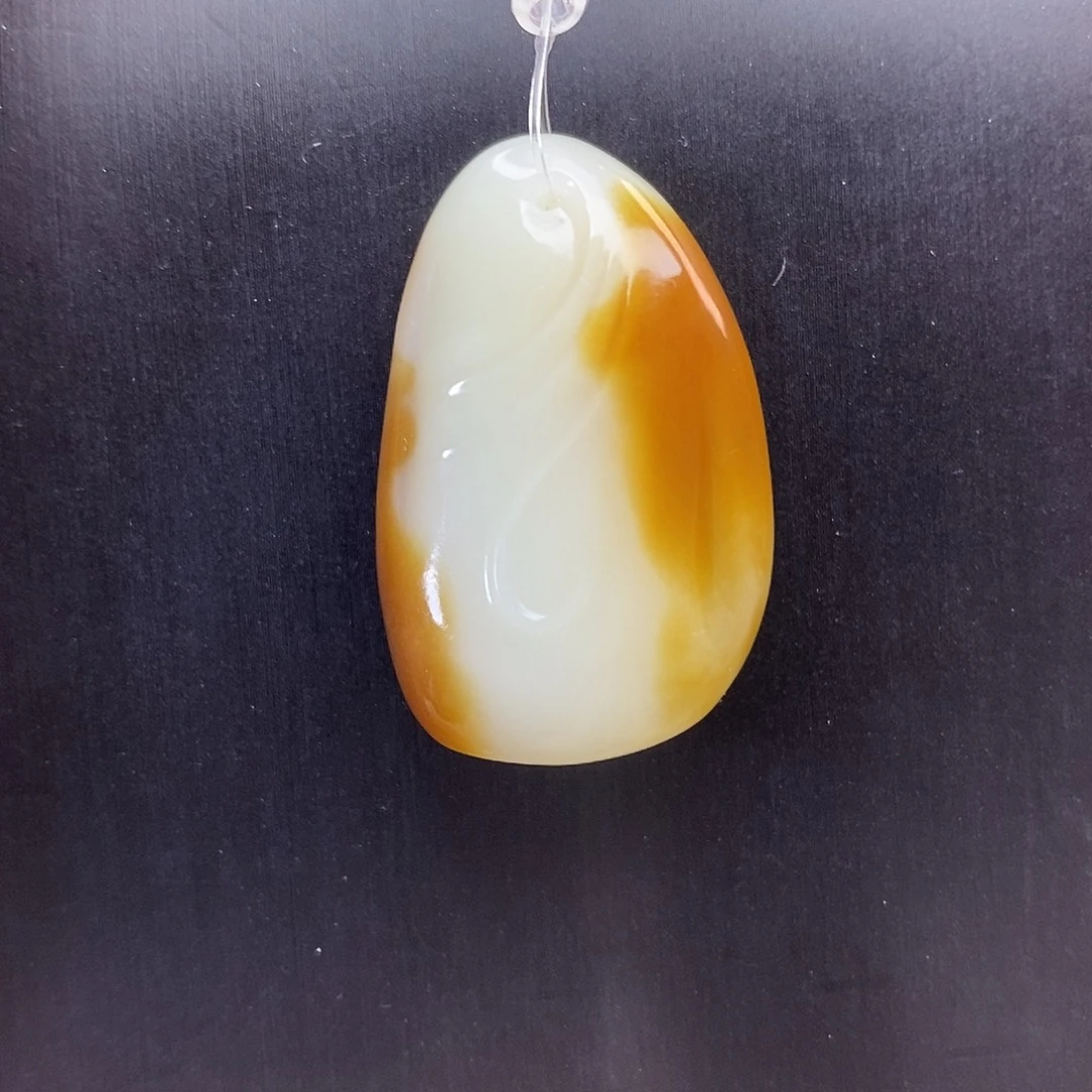 和田玉(糖玉)未镶嵌颈饰