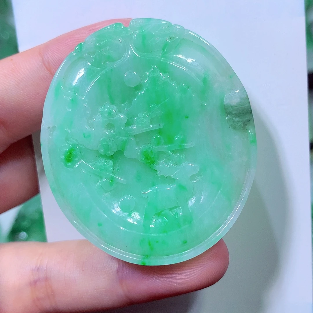 吊坠(不含链)未镶嵌翡翠