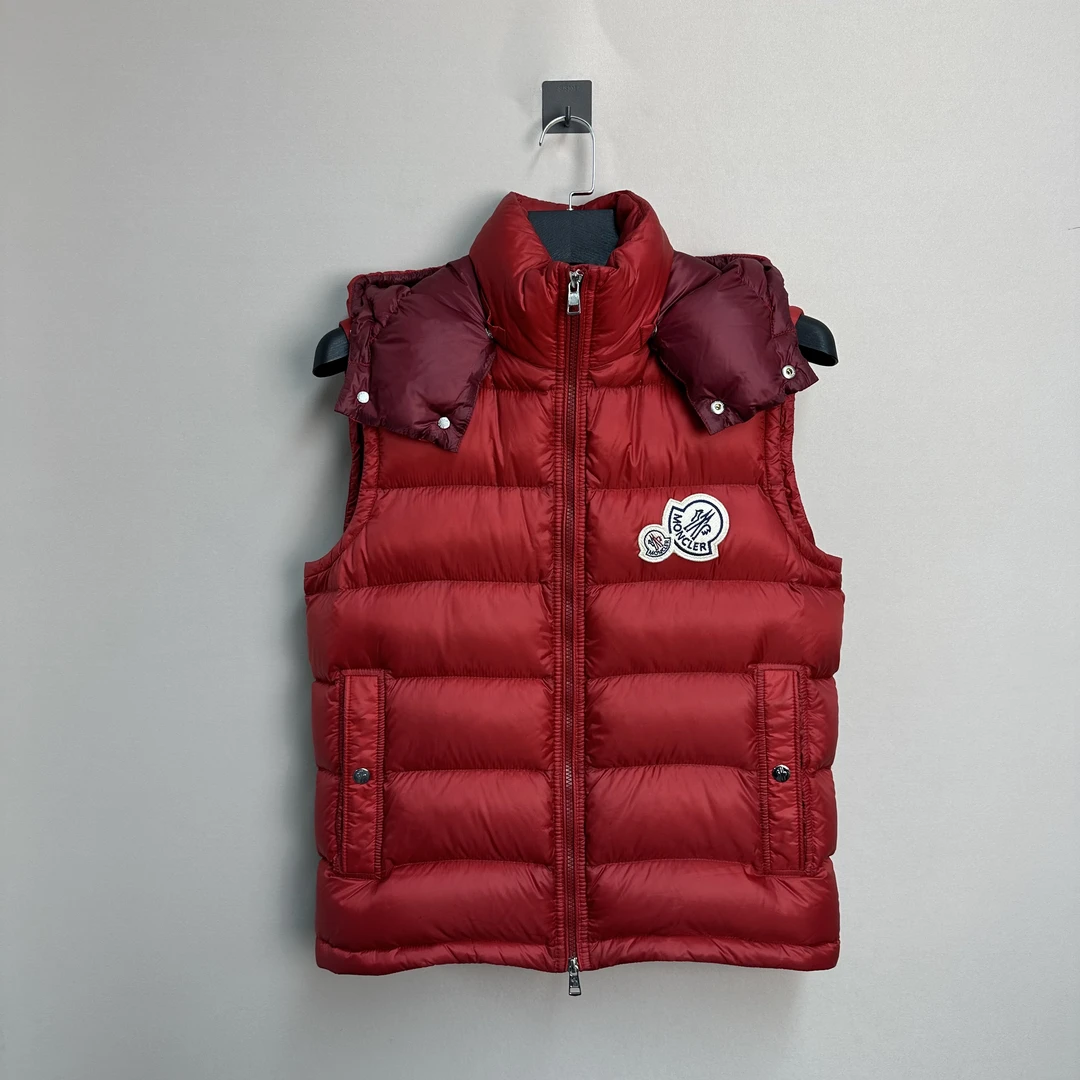 99新 MONCLER 盟可睐双袖标连帽背心/1码/价11500