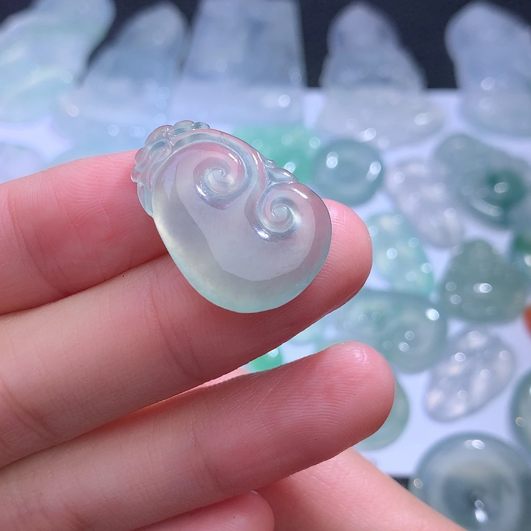 翡翠未镶嵌颈饰缅甸翡翠