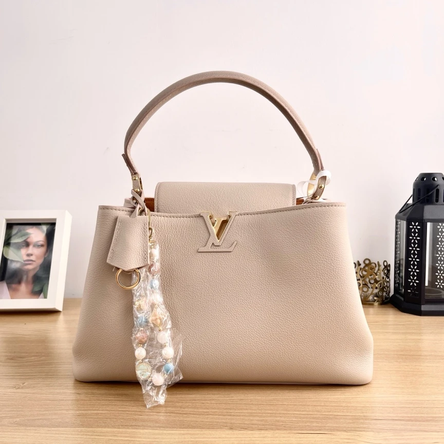 99新 LouisVuitton/路易威登 卡普辛/单肩包/4743