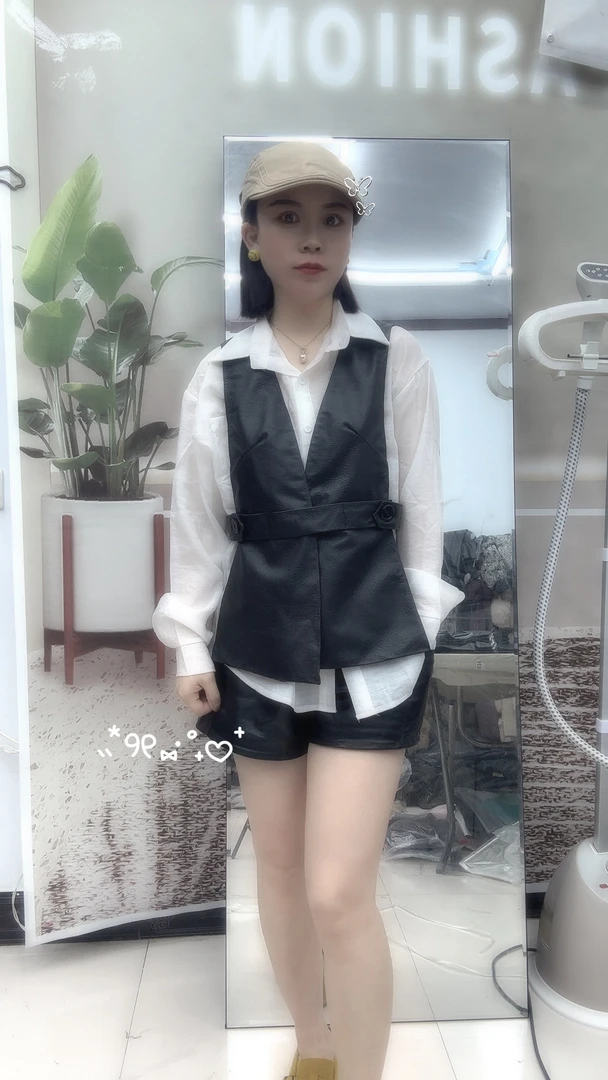 真皮马甲女绵羊皮V领短款修身坎肩外套无袖皮衣马夹显瘦背心