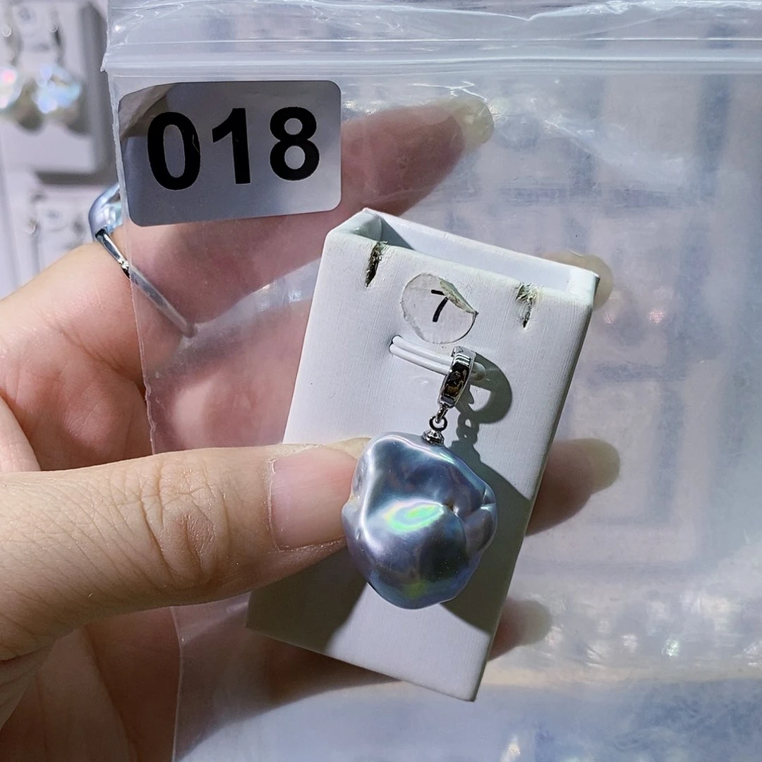 淡水珍珠合金颈饰