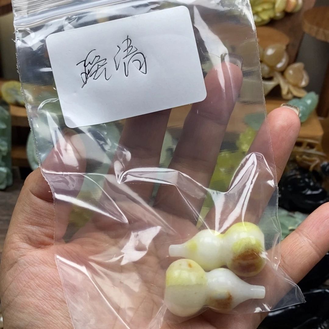 瑶***清蛇纹石玉未镶嵌吊坠(不含链)