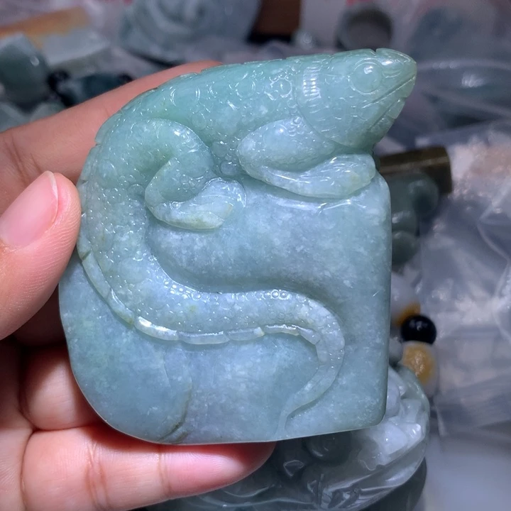 翡翠未镶嵌颈饰保真天然A货翡翠