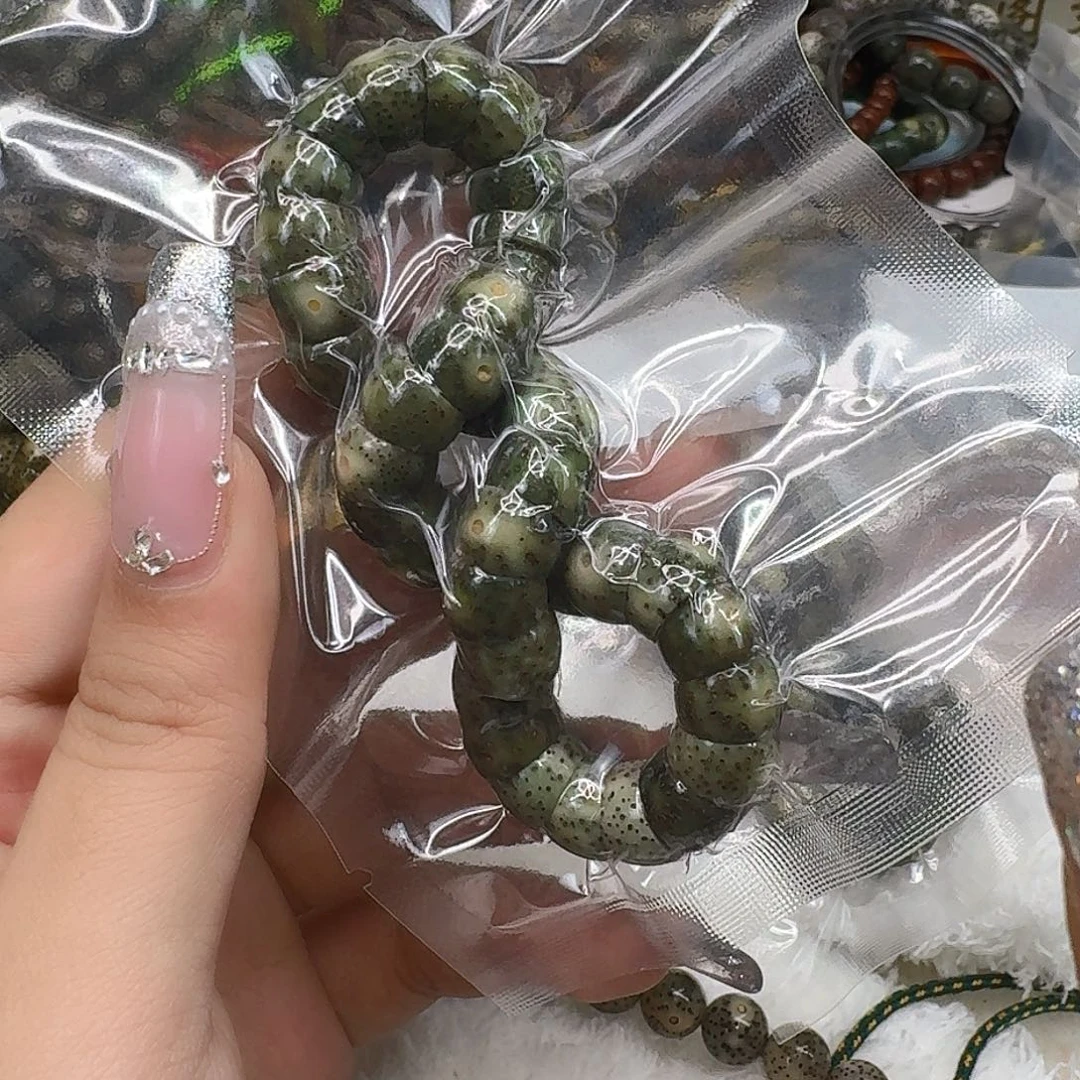 星月菩提手串19荣耀绿星月菩提猪大肠10单圈