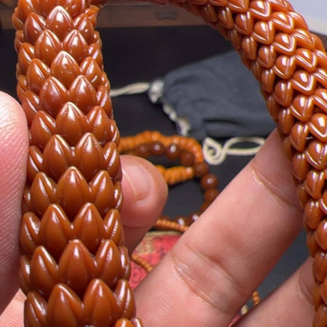 把件猴头核桃哦卡罗拉