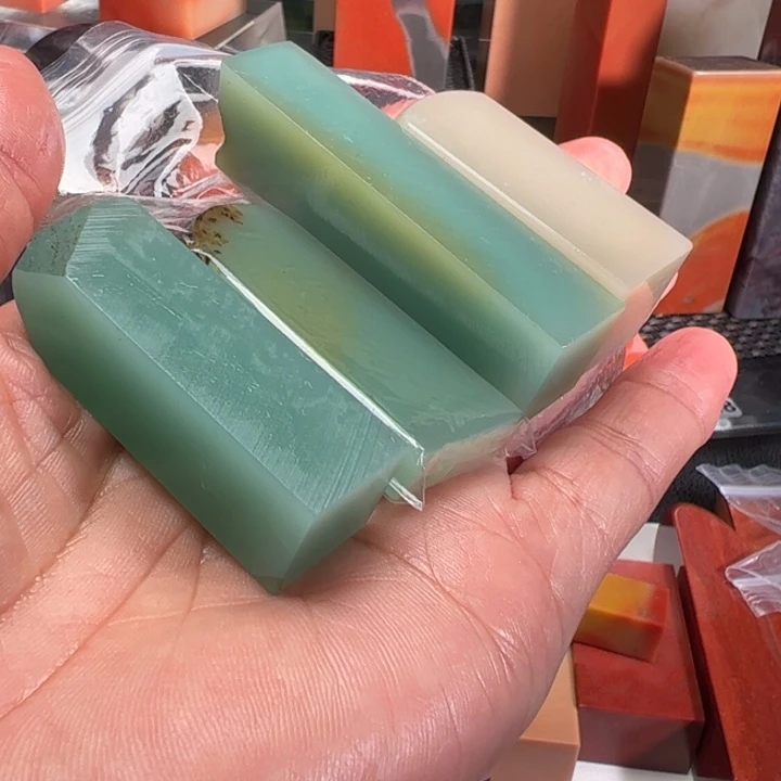 诗***术老挝石我们的确是一个