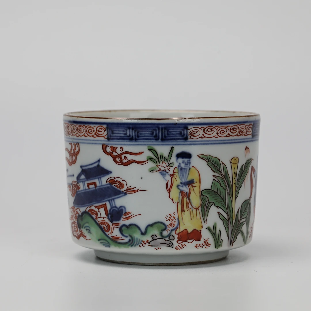 1441十九世纪·五彩人物山峰云纹鬲式炉【古董拍卖】