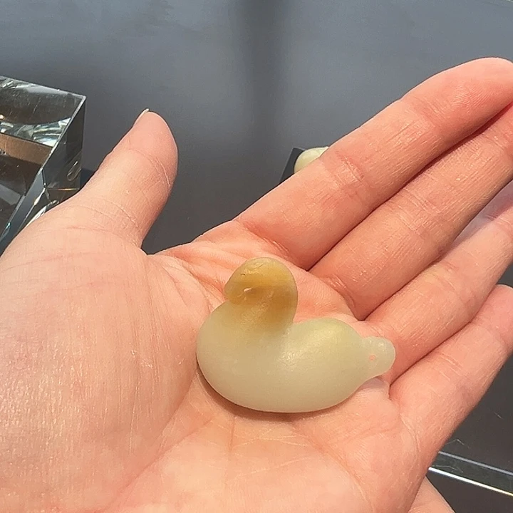 蛇纹石玉未镶嵌吊坠(赠链)