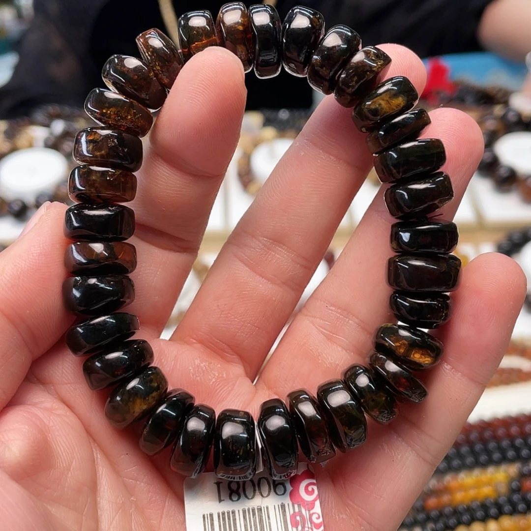 简***福琥珀未镶嵌裸石大90081