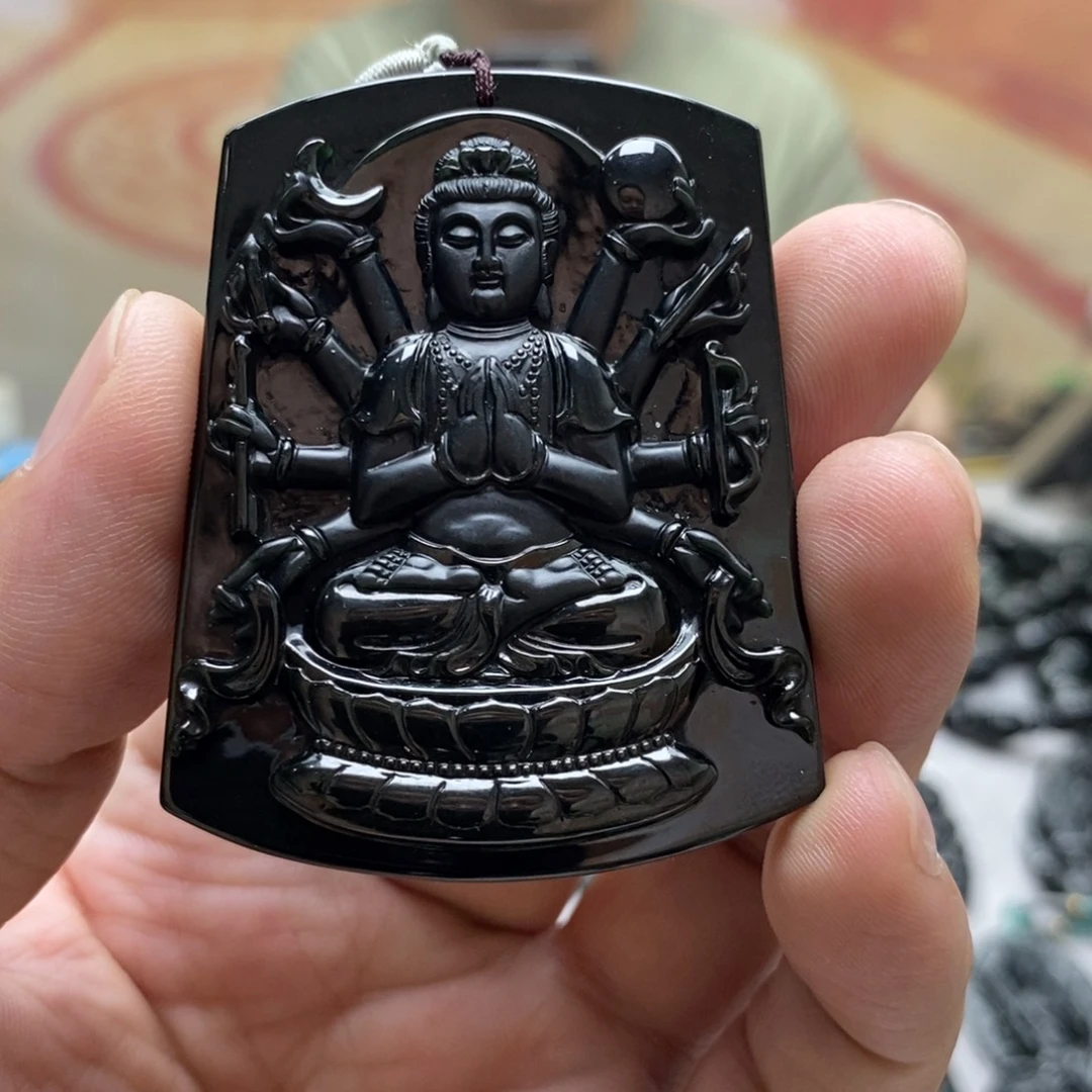 翡翠未镶嵌颈饰千手观音