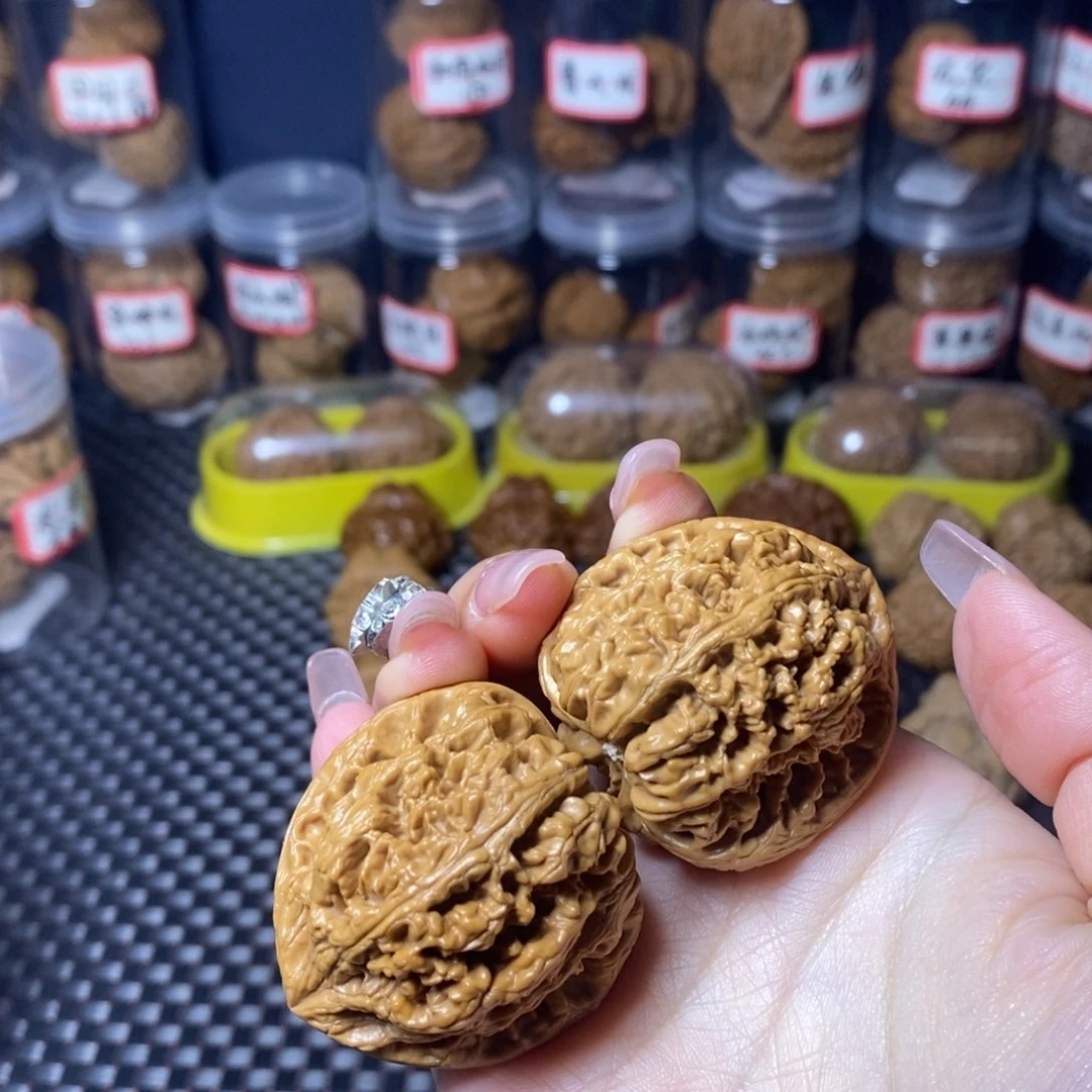 文玩核桃吊坠大粗筋43
