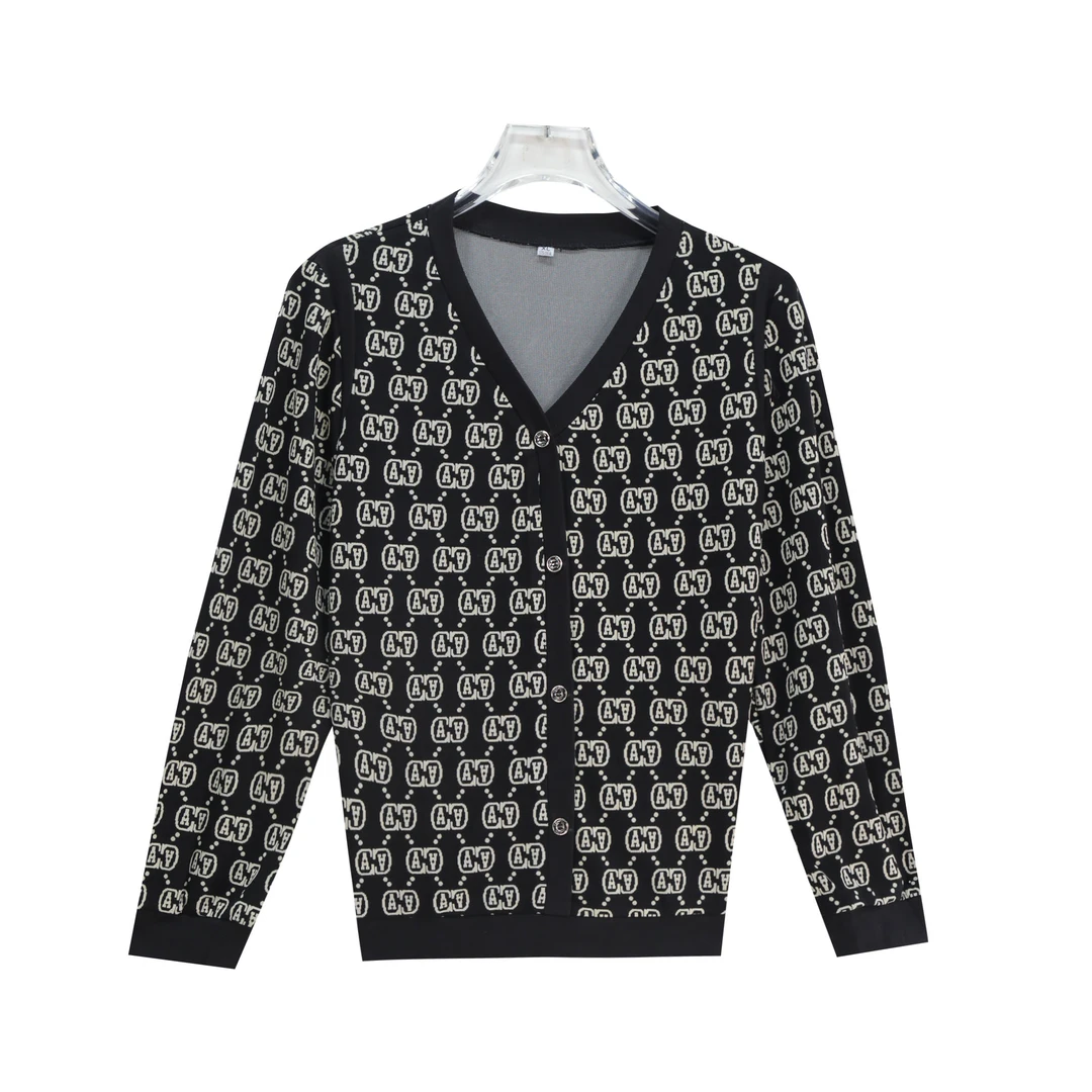 时尚减龄新款宽松显瘦高级感印花针织衫S2463