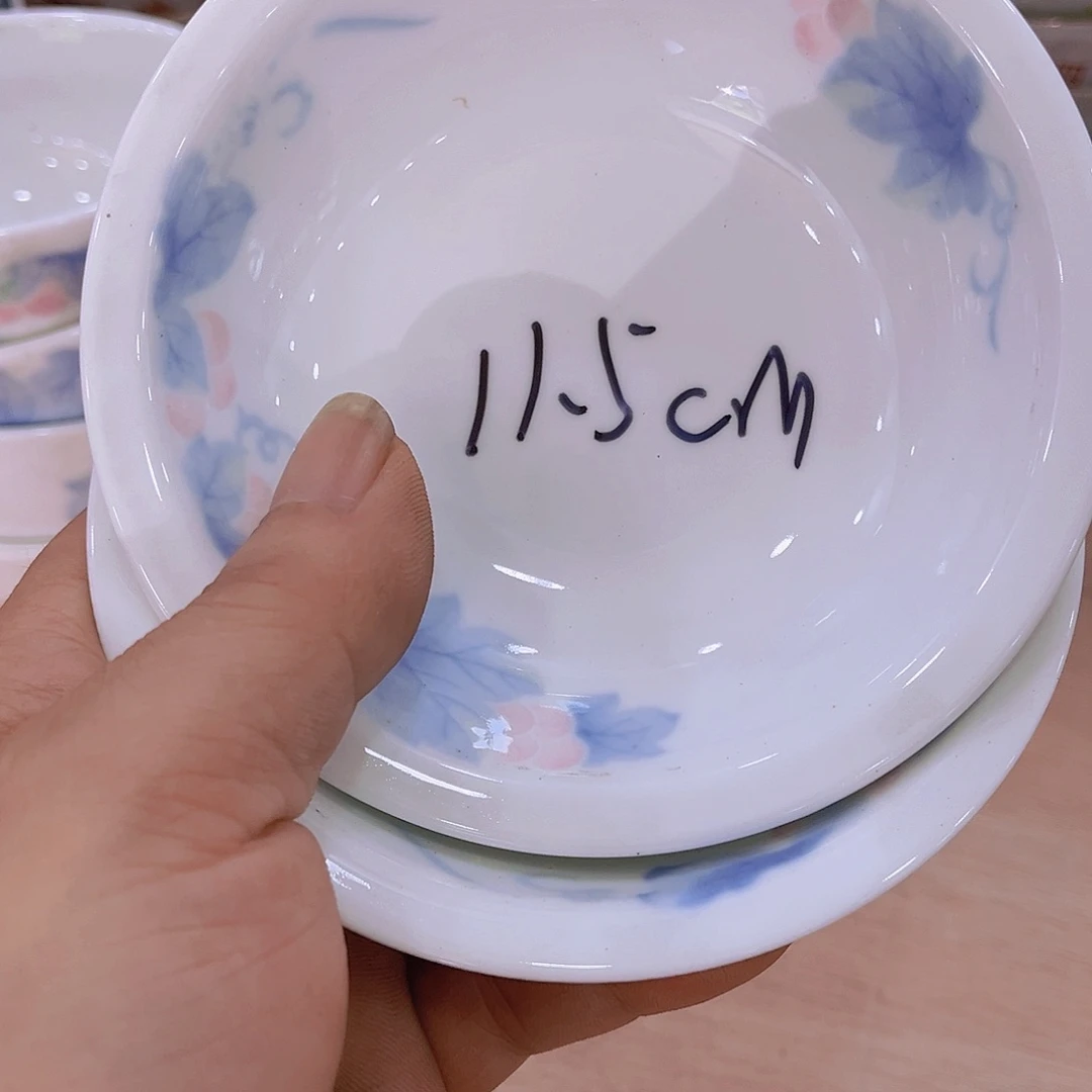 釉下五彩五彩葡萄花味蝶两片