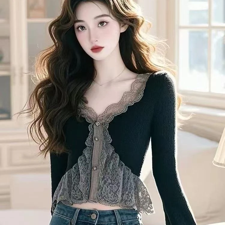 灰色高级感蕾丝设计感长袖针织衫女春季小众独特短款漂亮好看上衣