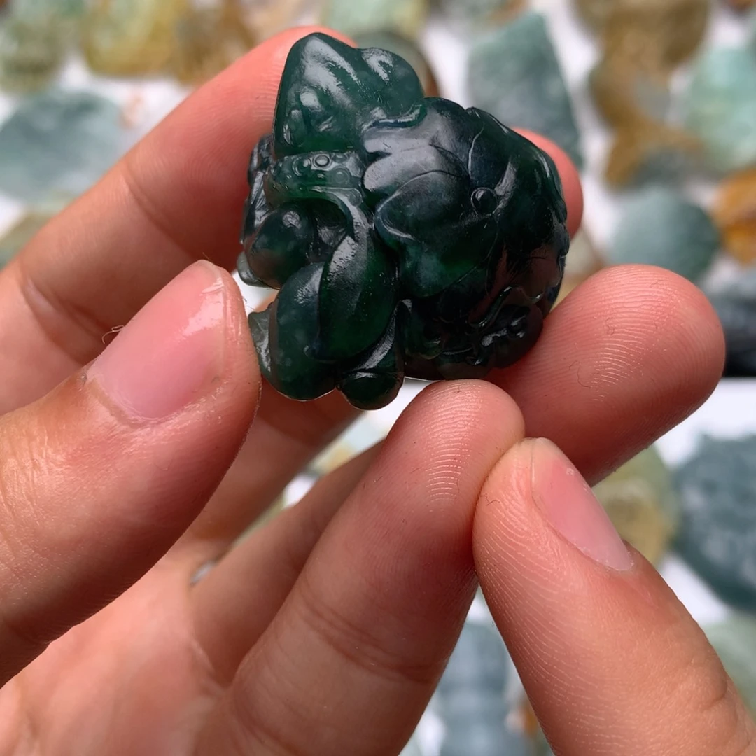 定制翡翠未镶嵌翡翠