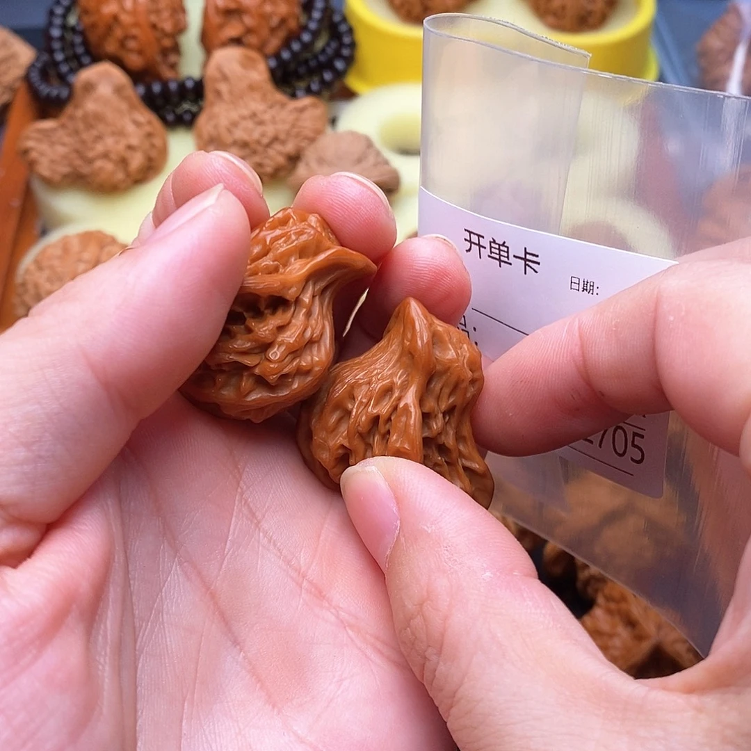 二***头把件文玩核桃吉祥富贵鸟