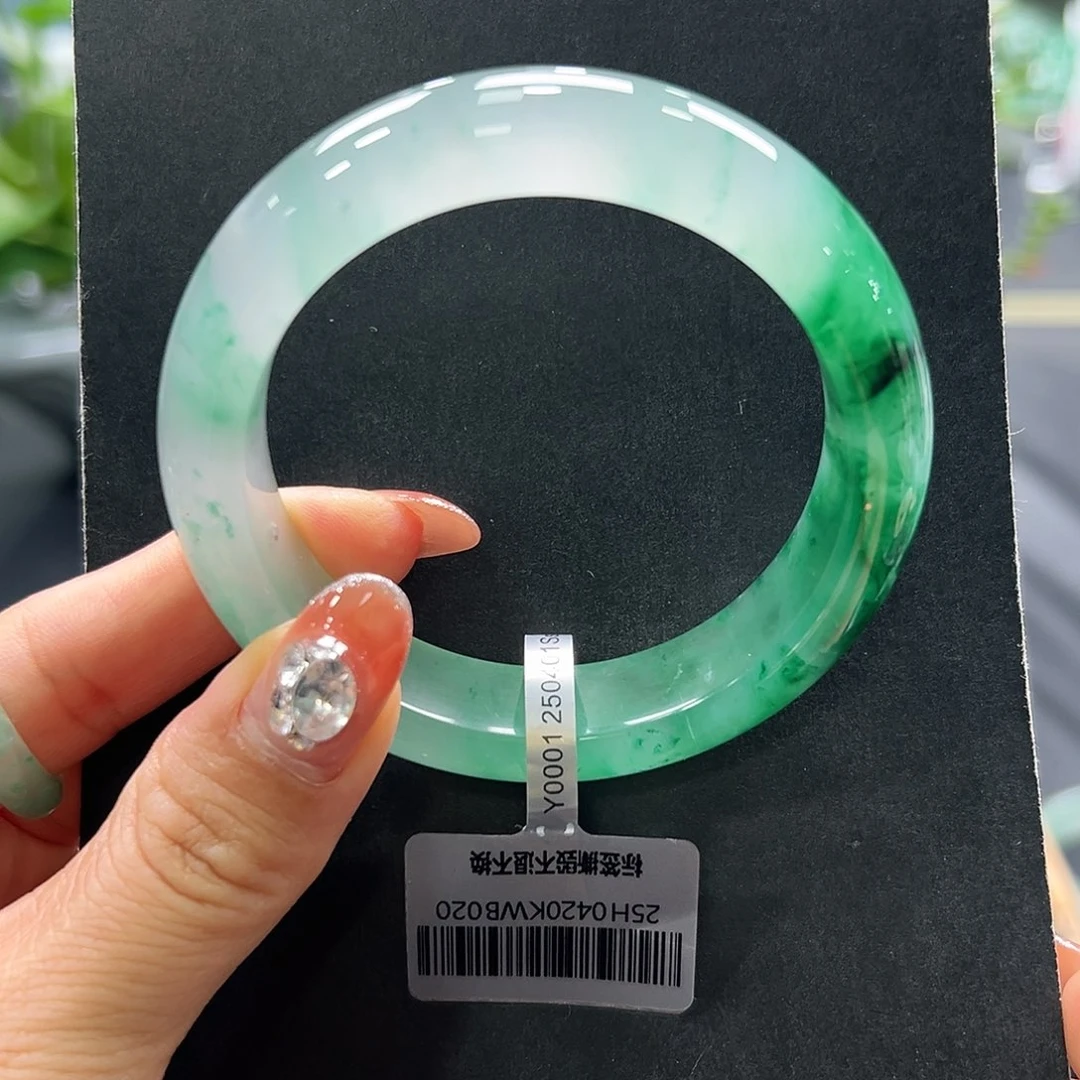 未镶嵌手镯石英质玉（非洲翠）➕艳艳56.3