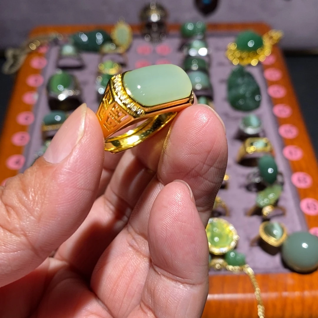 和田玉（碧玉）未镶嵌颈饰