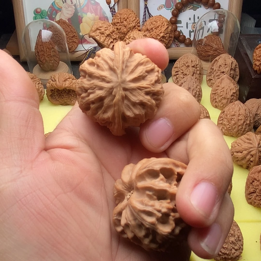 ***c文玩核桃把件苹果园42