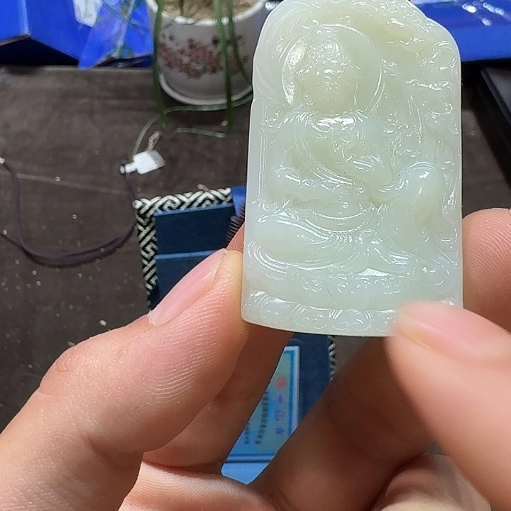 未镶嵌和田玉（糖玉）车挂