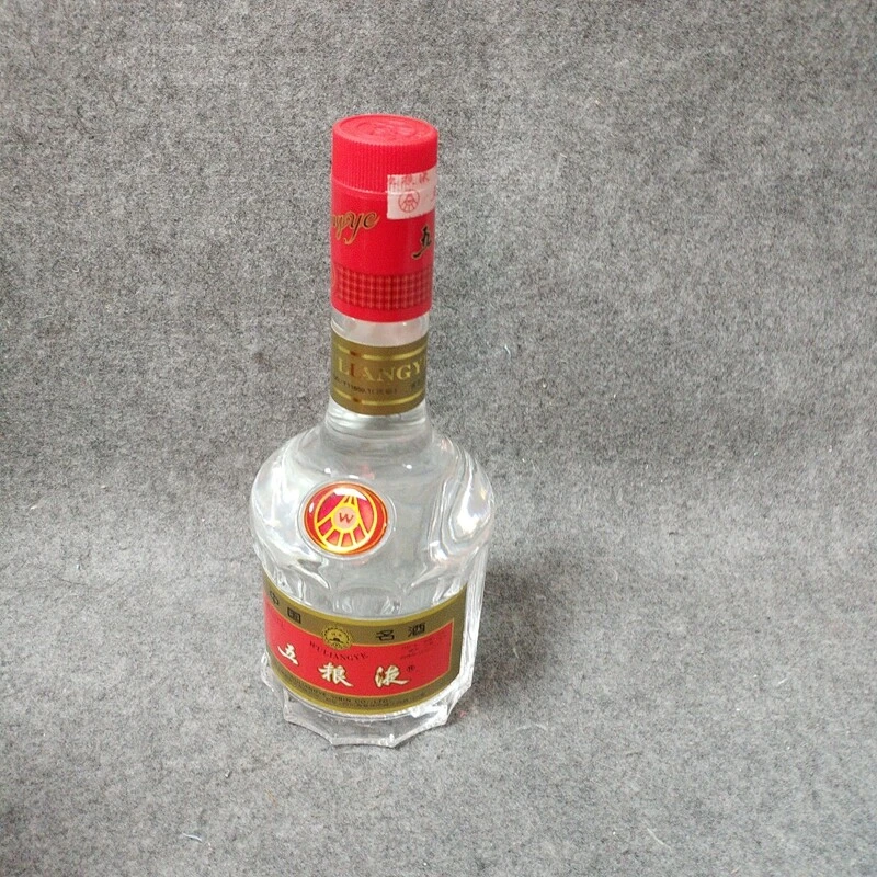 2002年天地盖五粮液500ml39度1-M25H5003D86-02
