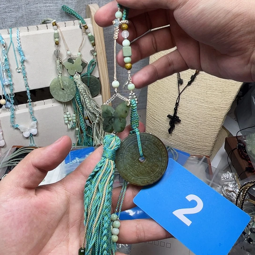 蛇纹石玉合金颈饰