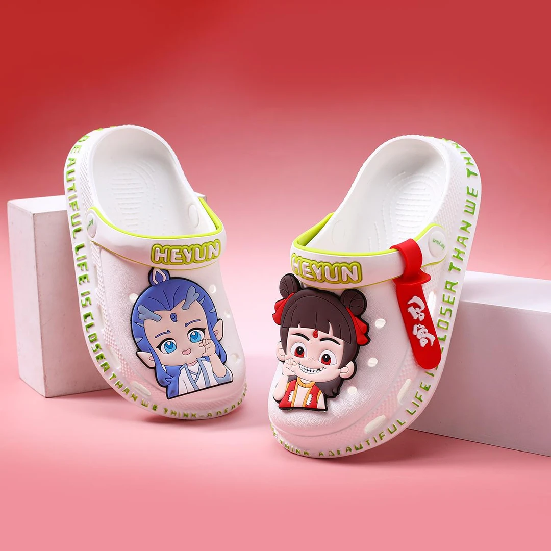 哪吒儿童拖鞋男童凉拖鞋2025夏季新款男孩居家防滑软底女童沙滩鞋