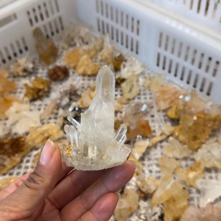 木***U水晶珠宝半成品未镶嵌