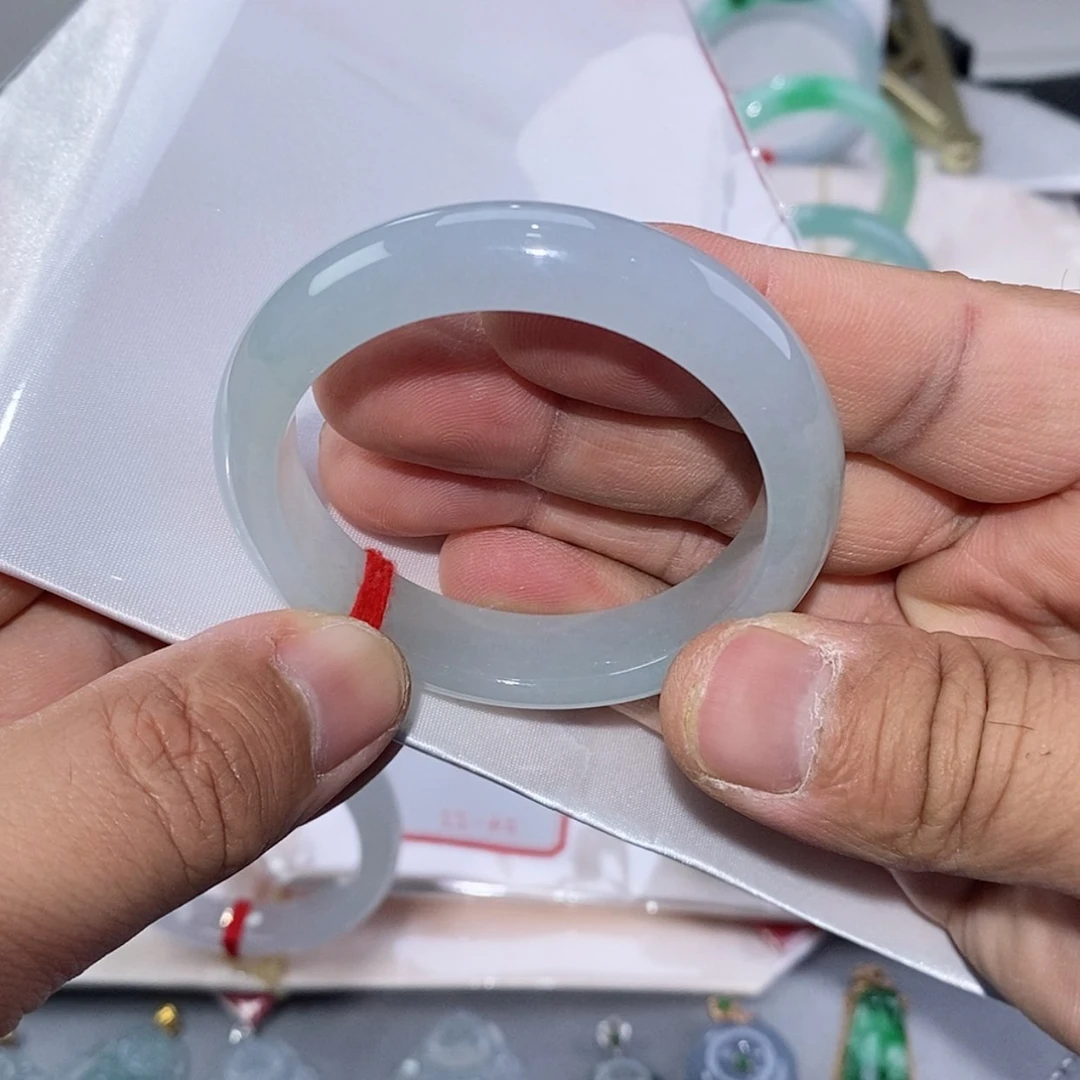 【闪购商品】未镶嵌手镯翡翠