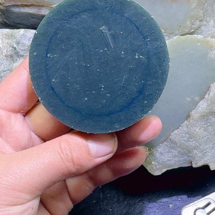 和田玉未镶嵌珠宝半成品