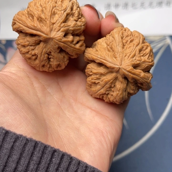 文玩核桃把件粗筋43