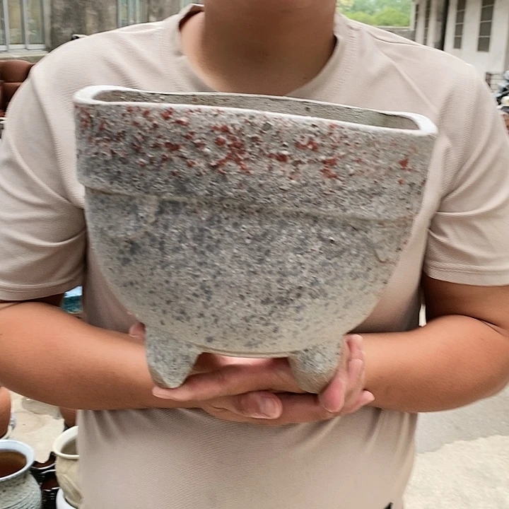 紫砂花盆口23高21瑕疵