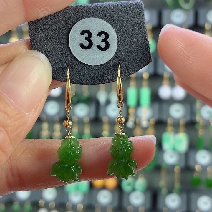 和田玉18K金镶嵌耳饰