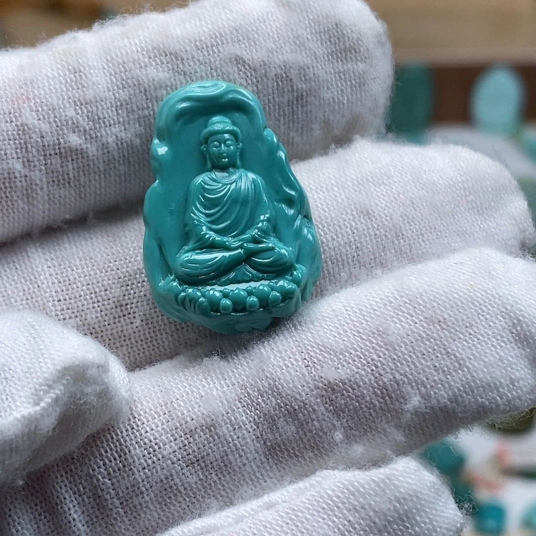 绿松石未镶嵌珠宝奇石