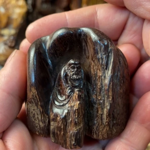 【闪购商品】把件小叶紫檀忠**贵