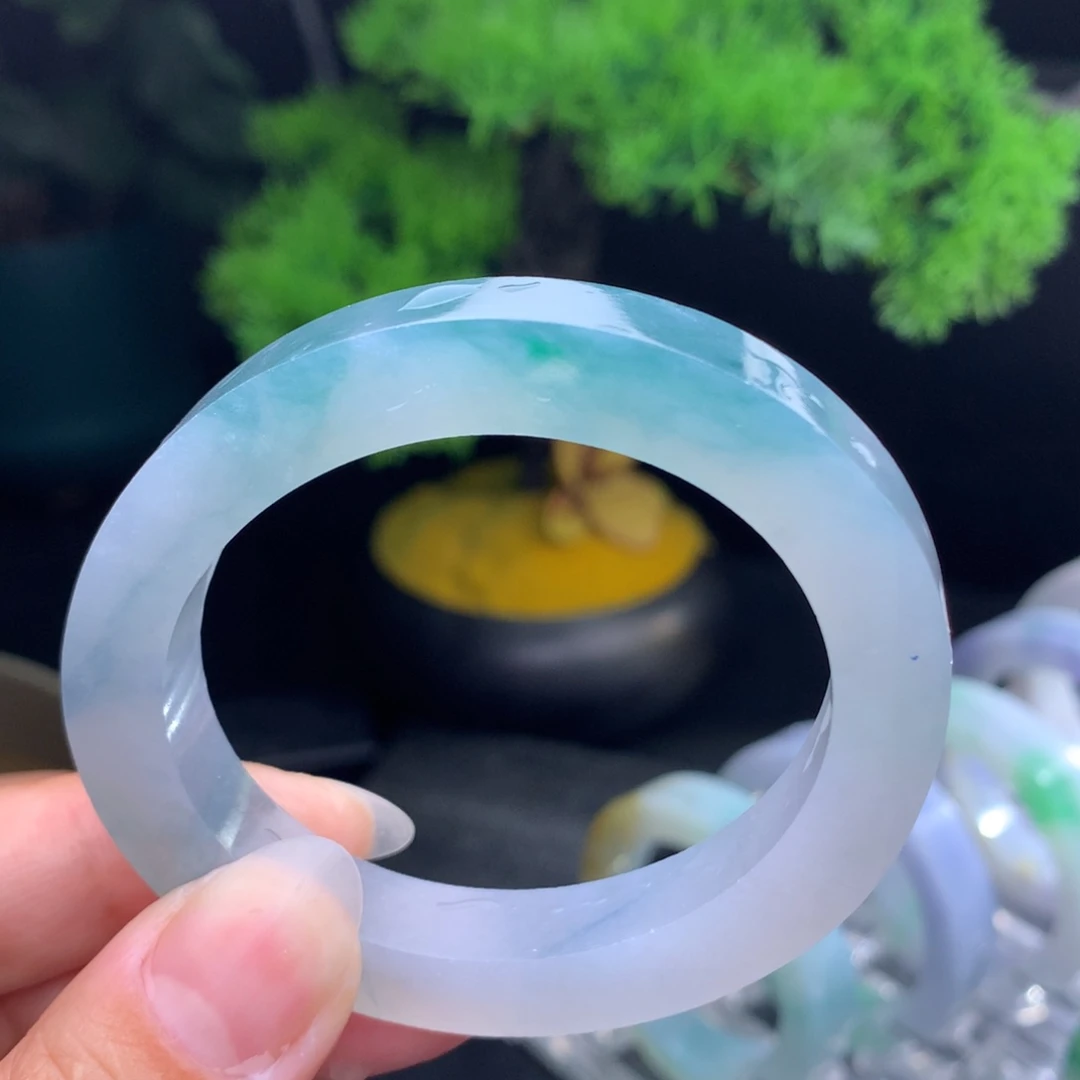定制翡翠翡翠手镯未镶嵌孔雀蓝冰光贵妃