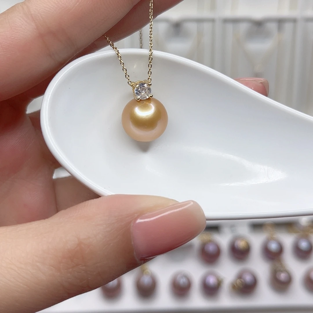 淡水珍珠吊坠(赠链)未镶嵌