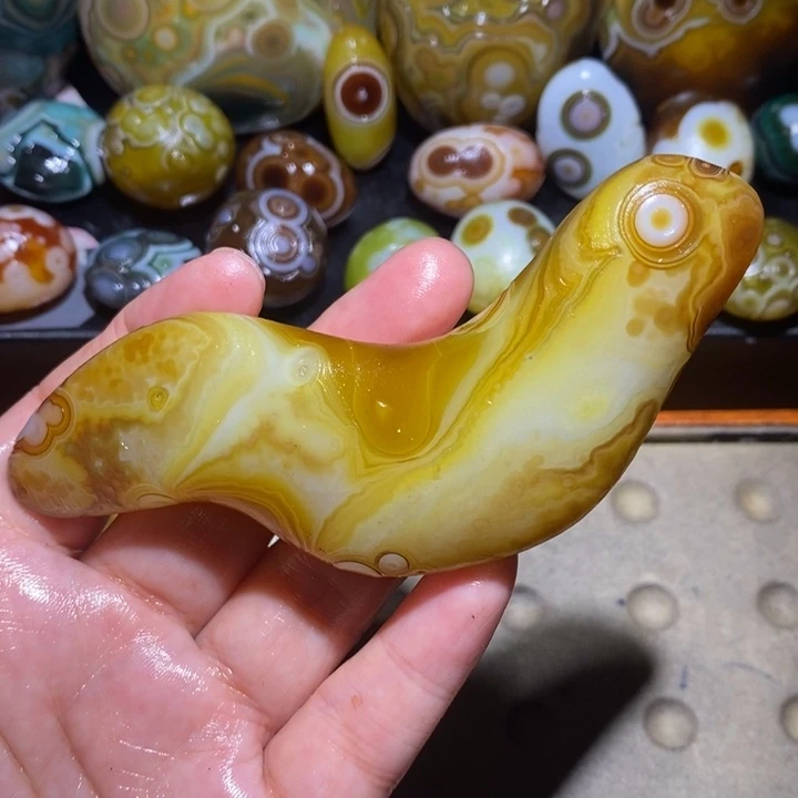 未镶嵌玛瑙/玉髓珠宝奇石