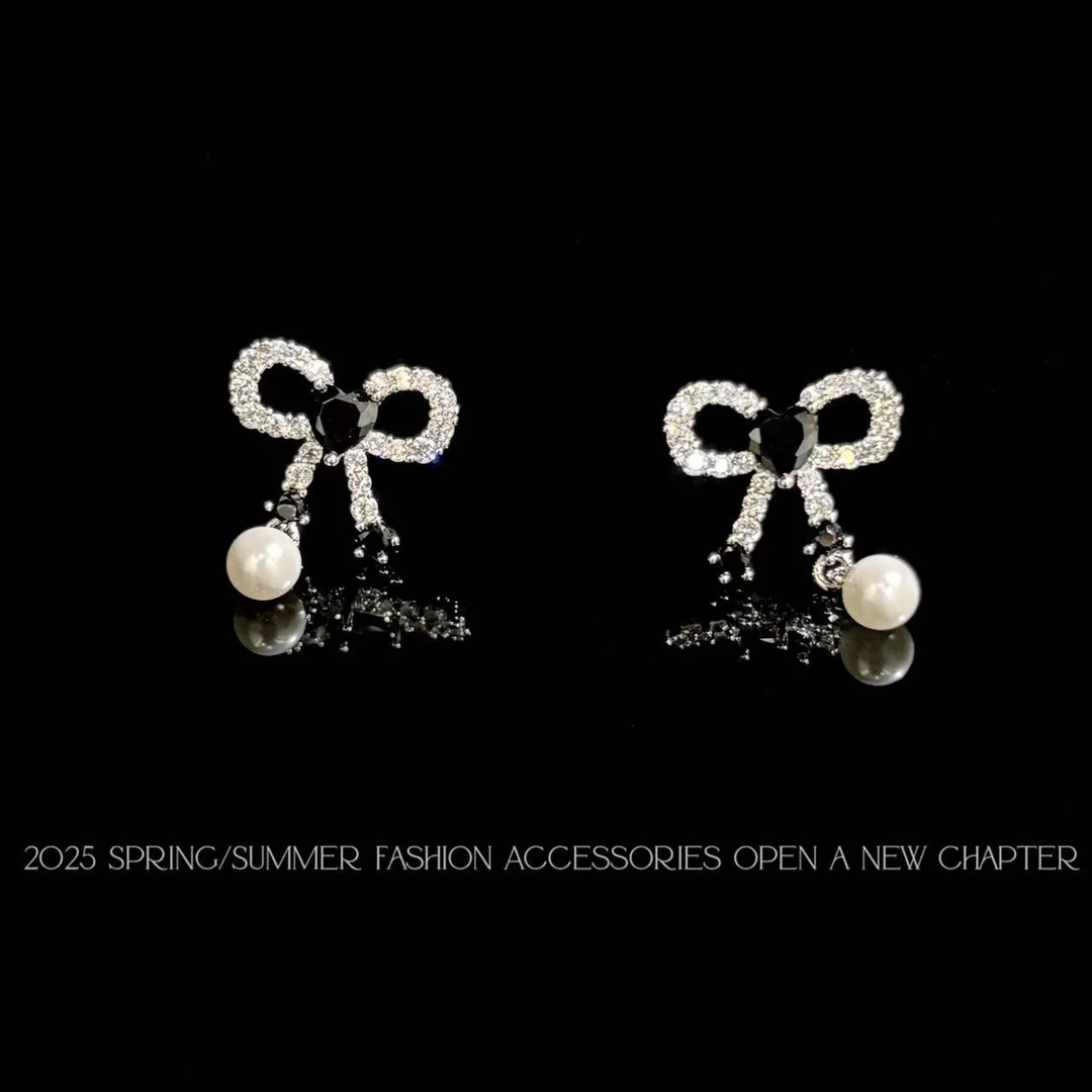 铜合金耳饰 镀K金 2025款C8817【午夜巴黎】BOBAOLI 耳钉