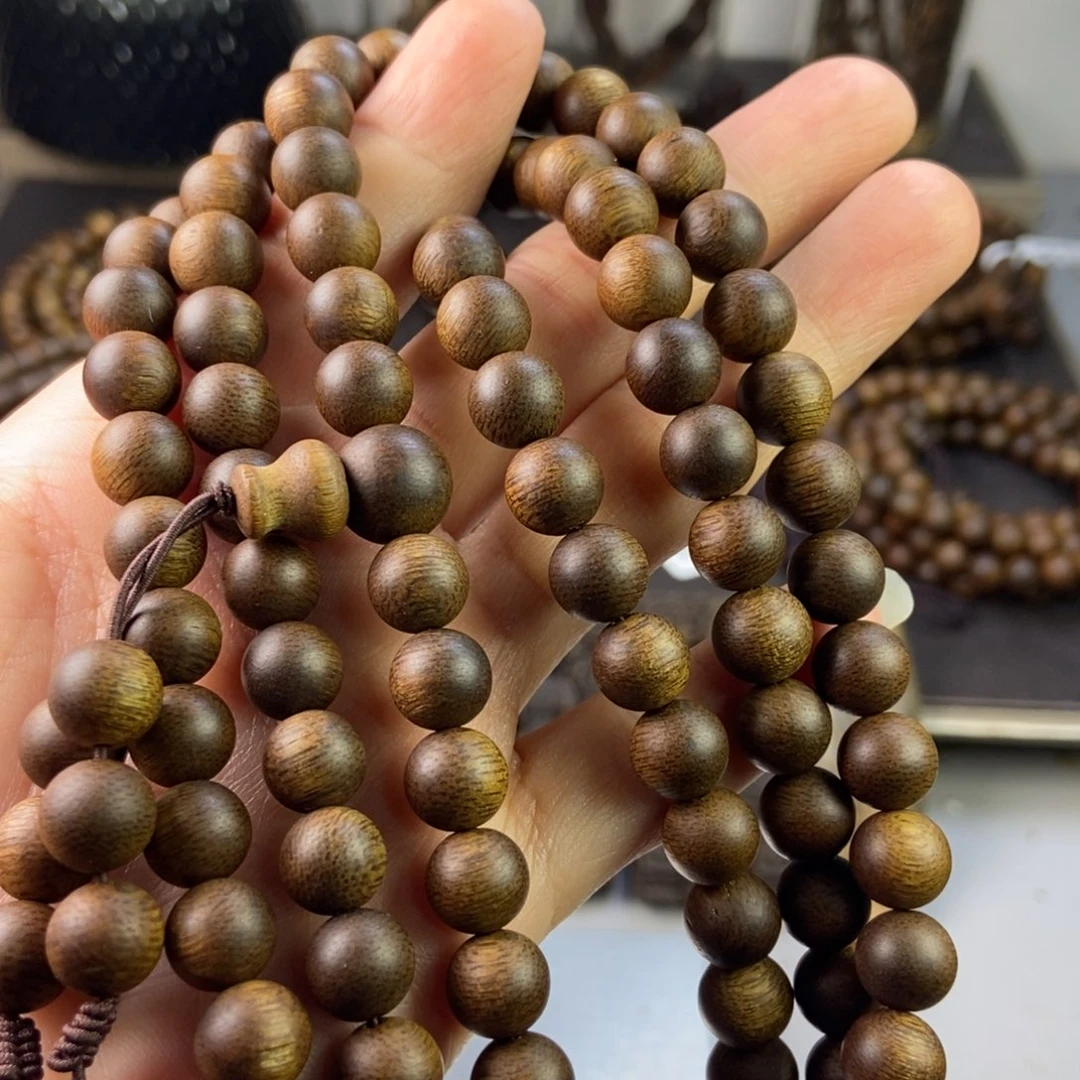 沉香手串佐****村越南芽庄白