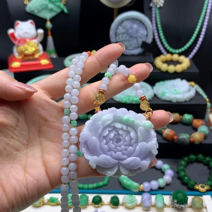 翡翠未镶嵌颈饰翡翠花