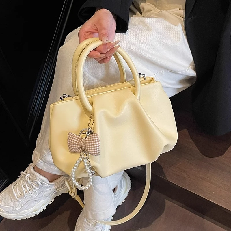 大容量包包女夏天2025新款小众设计斜挎包女士韩版手提褶皱云朵包