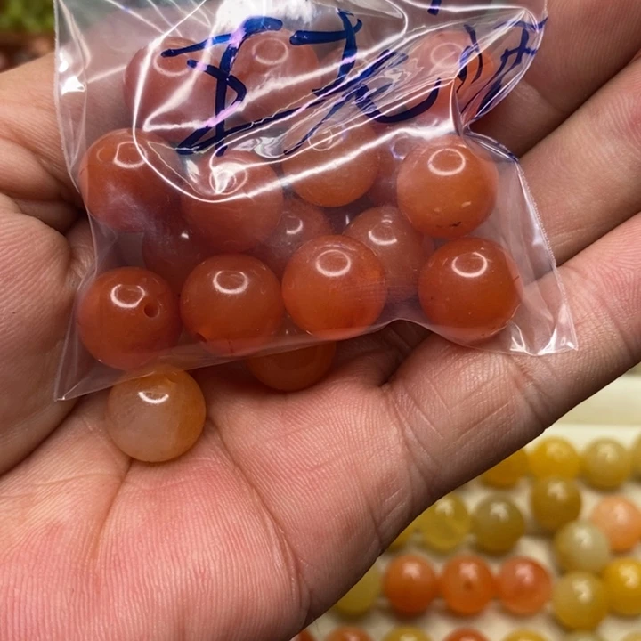 未镶嵌手串石英质玉王****?